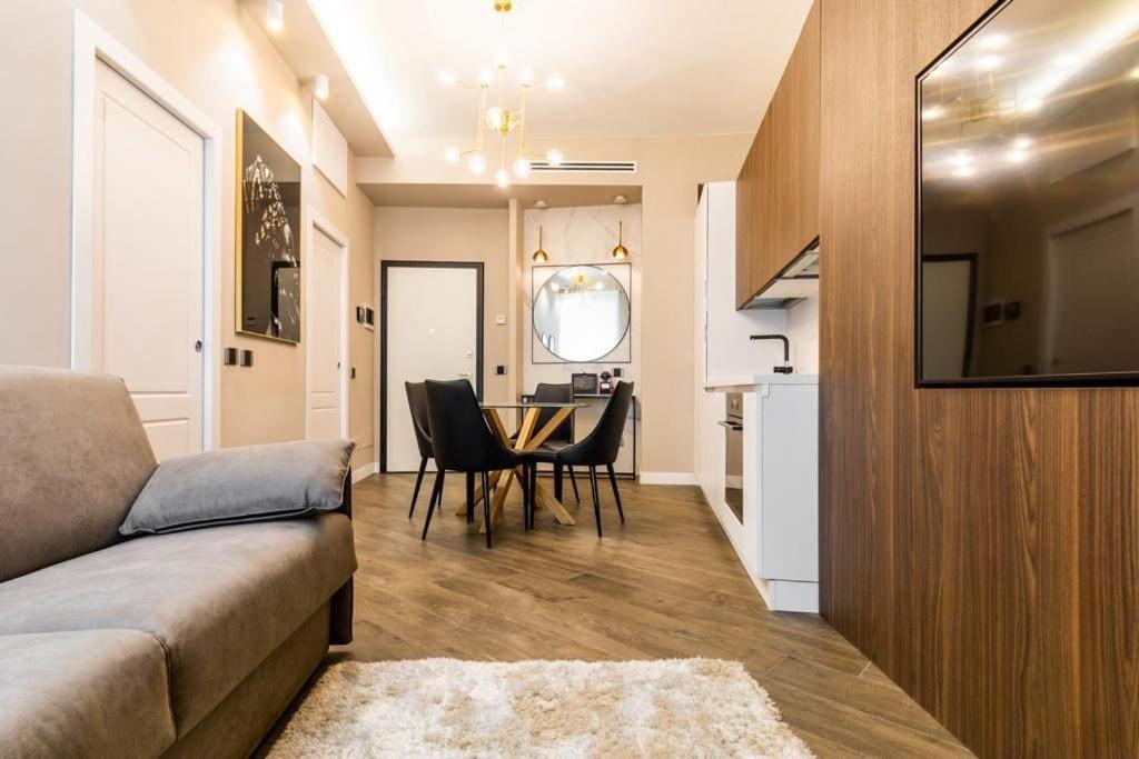 Dali Duomo Golden House Apartment มิลาน ภายนอก รูปภาพ
