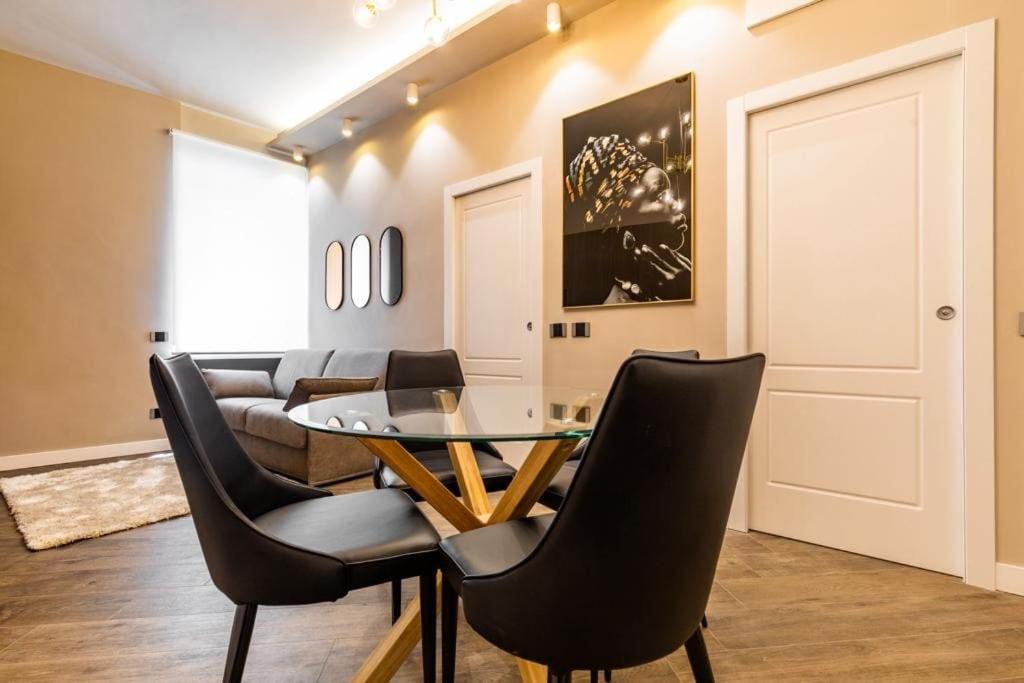 Dali Duomo Golden House Apartment มิลาน ภายนอก รูปภาพ